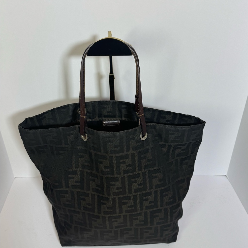 Fendi Zucca Logo Tote - Picture 2 of 9
